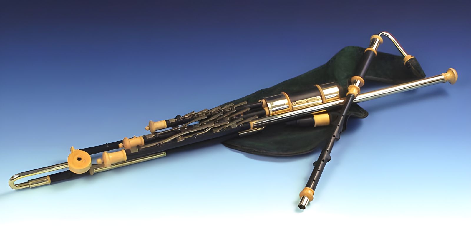Uilleann Pipes in Cis, Modell Ennis